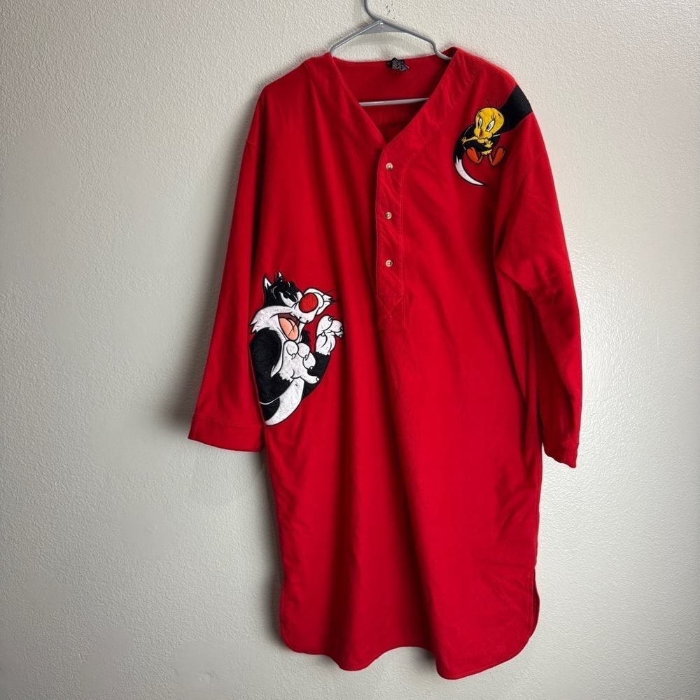 Tweety and Sylvester Warner Bros Vintage Long Shirt Size M/L